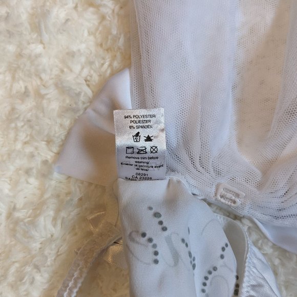 NWOT (S) - LA SENZA Bridal Thong with Veil - Picture 5 of 10